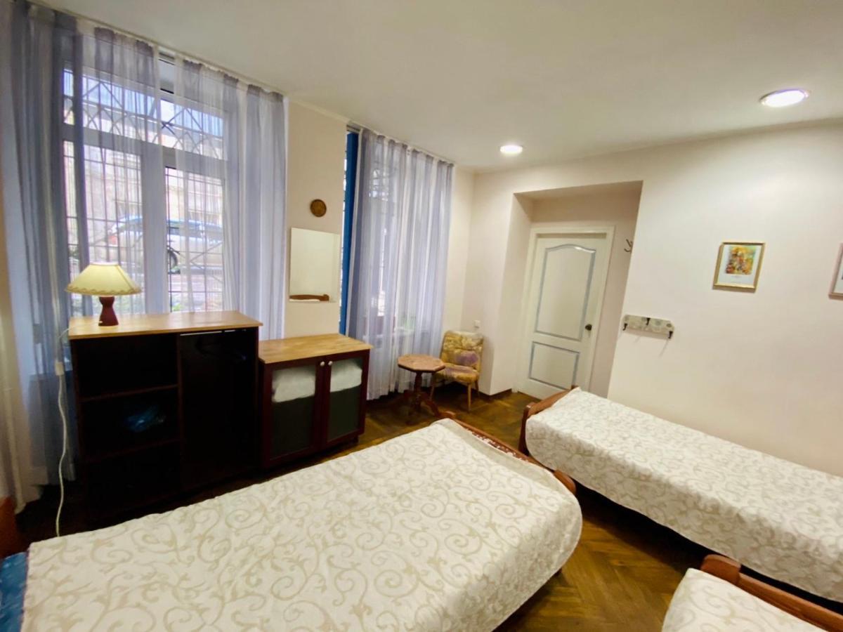 Tapki Hostel Odessa Extérieur photo
